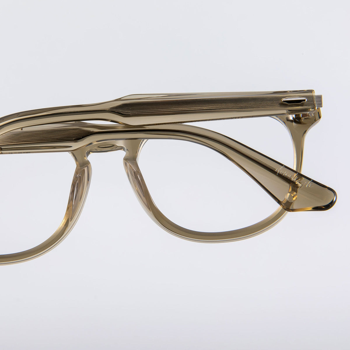 Donahugh-eyeglasses-transbrown